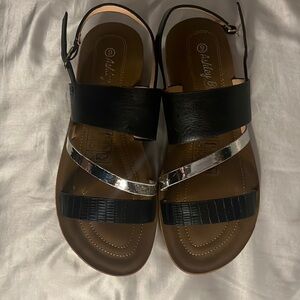 Beach/Pool fashionable sandals! Size runs small, mostly for 8s maybe 8 1/2